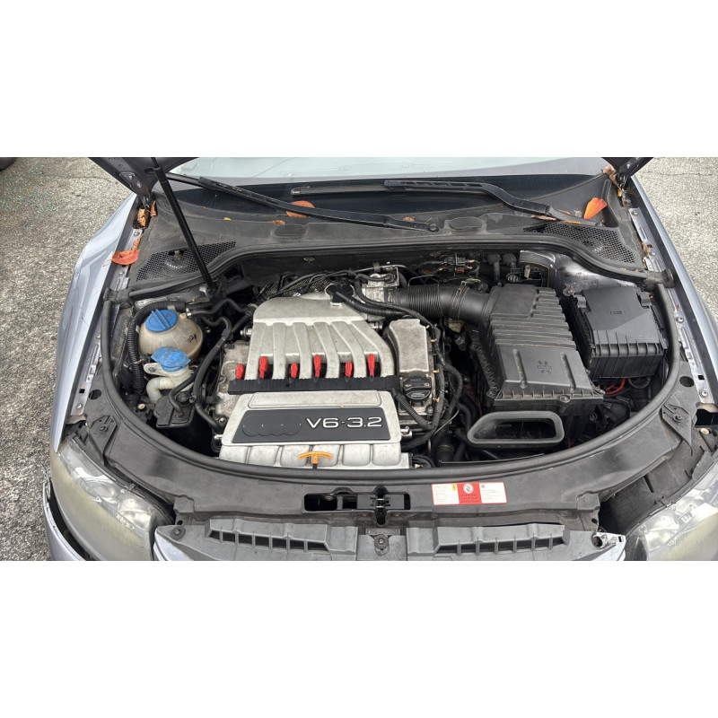 AUDI A3 2 SPORTBACK PHASE 1 3.2 FSI - 24V V6 QUATTRO 4X4 Photo n°10
