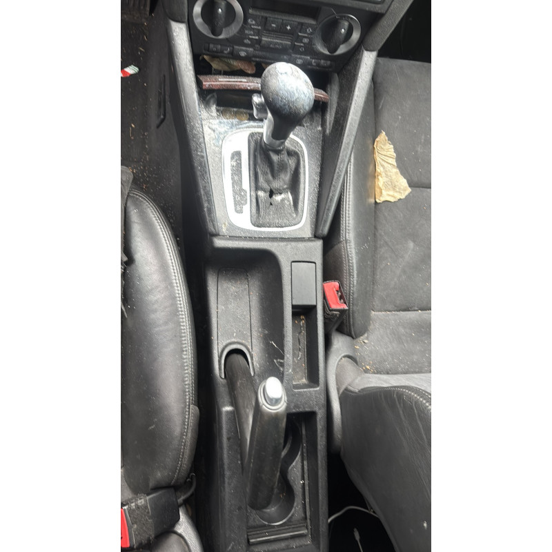 AUDI A3 2 SPORTBACK PHASE 1 3.2 FSI - 24V V6 QUATTRO 4X4 Photo n°21