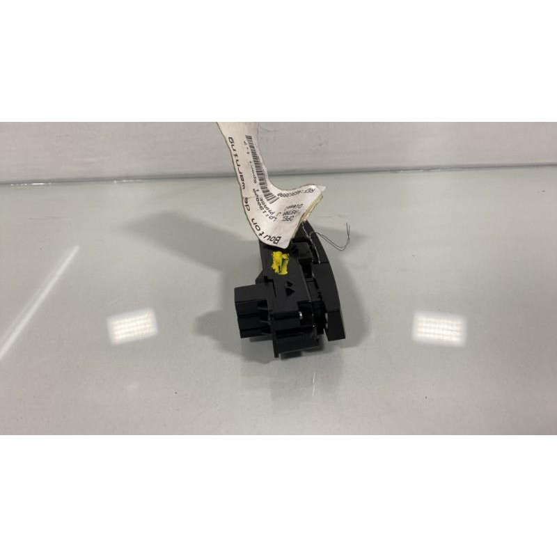 Bouton de warning OPEL ASTRA J Photo n°2