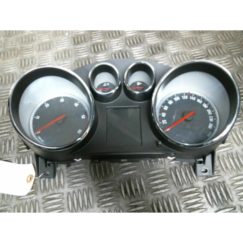 Compteur OPEL ASTRA J Photo n°1