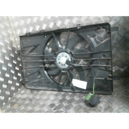 Moto ventilateur radiateur OPEL ASTRA J Photo n°1