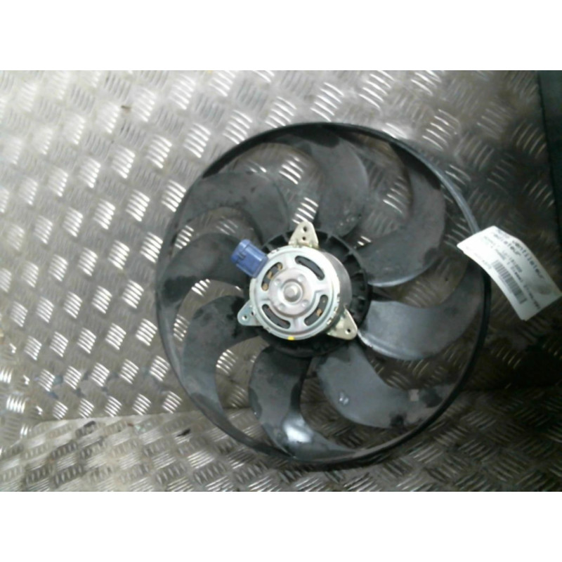 Moto ventilateur radiateur RENAULT CLIO 4 Photo n°2