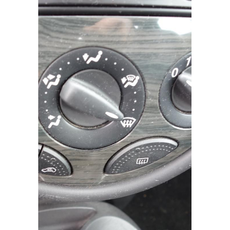 Malle/Hayon arriere FORD FOCUS 1 Photo n°3