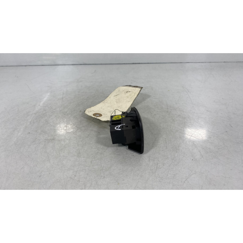 Interrupteur de leve vitre avant droit FIAT SEICENTO Photo n°3