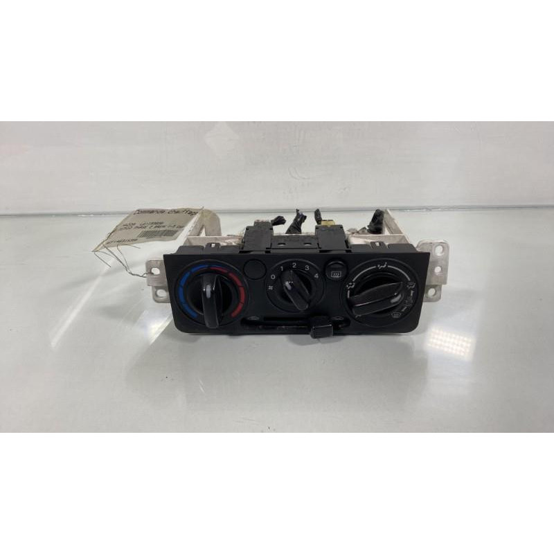 Commande chauffage MAZDA DEMIO Photo n°1