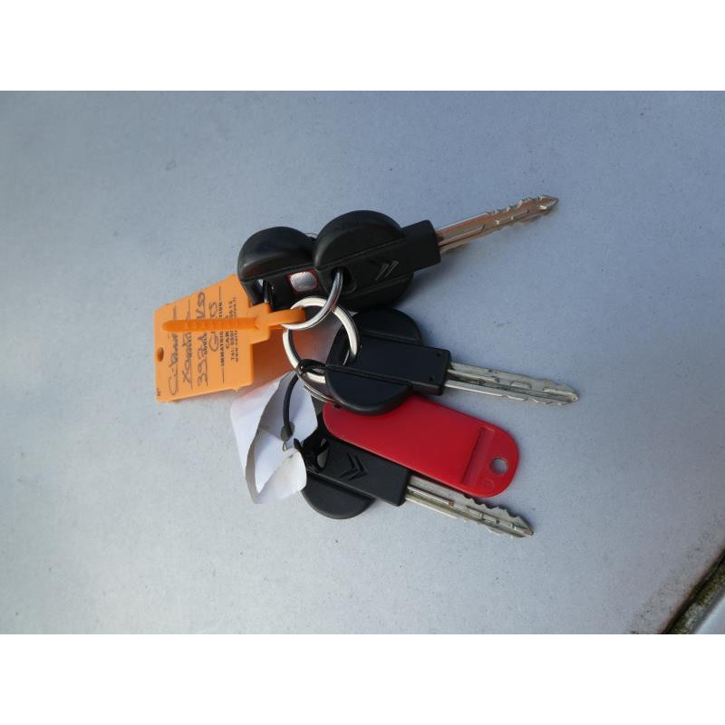 Serrure avant droit CITROEN XANTIA Photo n°4