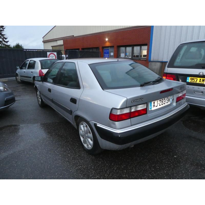 Attache ceinture arriere droit CITROEN XANTIA Photo n°6