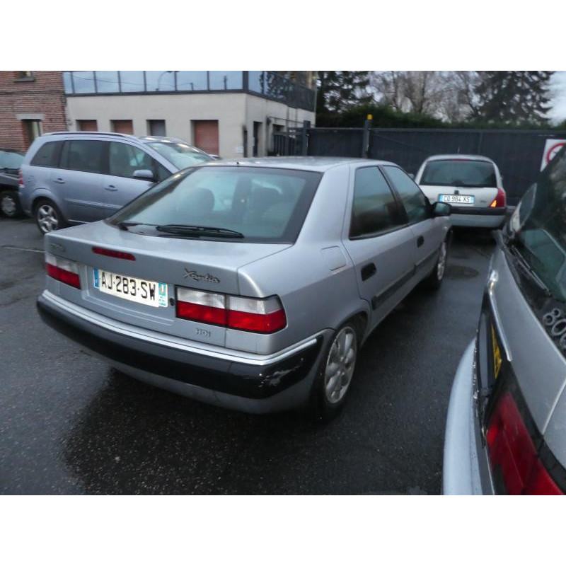 Attache ceinture arriere droit CITROEN XANTIA Photo n°11