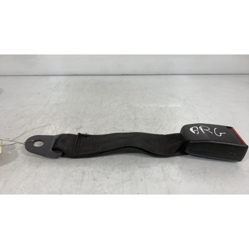 Attache ceinture arriere gauche PEUGEOT 309 Photo n°3