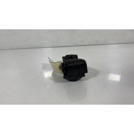 Ceinture arriere droit PEUGEOT 309 Photo n°1