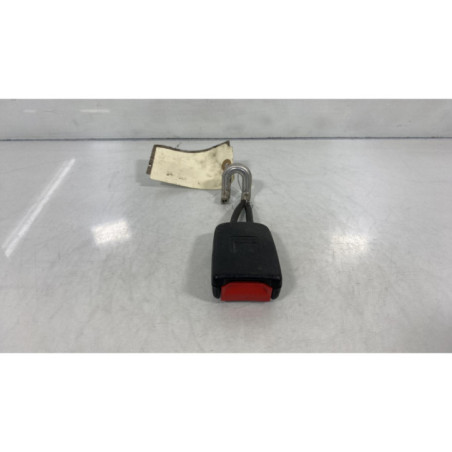 Attache ceinture arriere droit VOLKSWAGEN PASSAT 4 Photo n°1