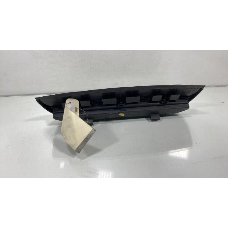 Feu arriere stop central VOLKSWAGEN PASSAT 4 Photo n°3