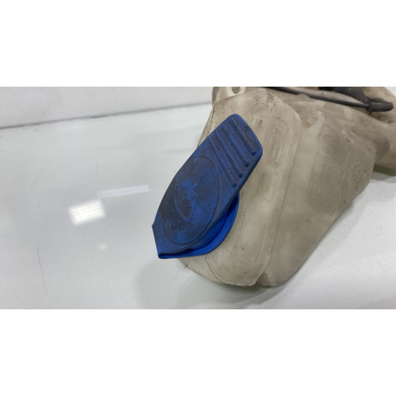 Vase de lave glace VOLKSWAGEN PASSAT 4 Photo n°2