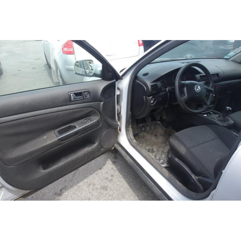 Vase de lave glace VOLKSWAGEN PASSAT 4 Photo n°7