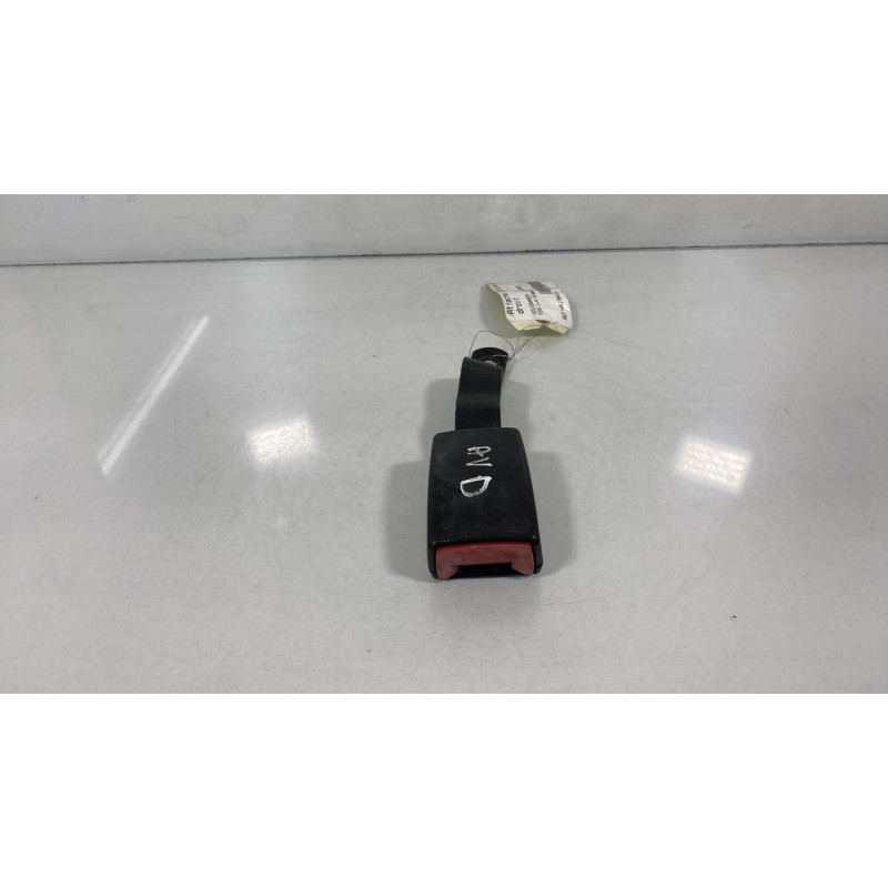 Attache ceinture avant droit VOLKSWAGEN FOX Photo n°2