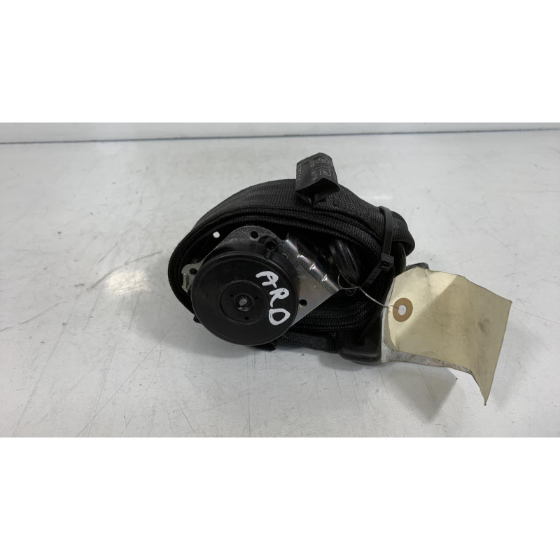 Ceinture arriere droit VOLKSWAGEN FOX Photo n°3