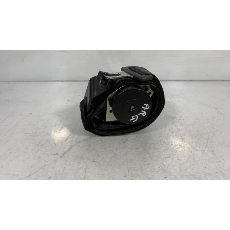 Ceinture arriere gauche VOLKSWAGEN FOX Photo n°1