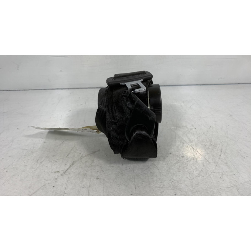 Ceinture arriere gauche VOLKSWAGEN FOX Photo n°3