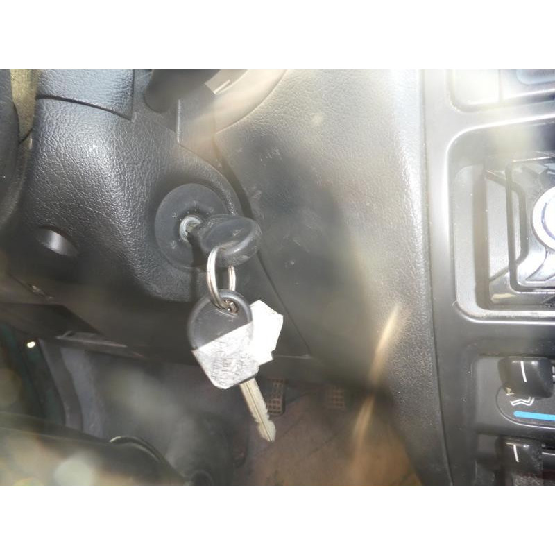 Ceinture arriere centrale CITROEN SAXO Photo n°5