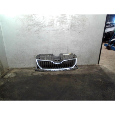 Calandre SKODA FABIA 3 Photo n°1