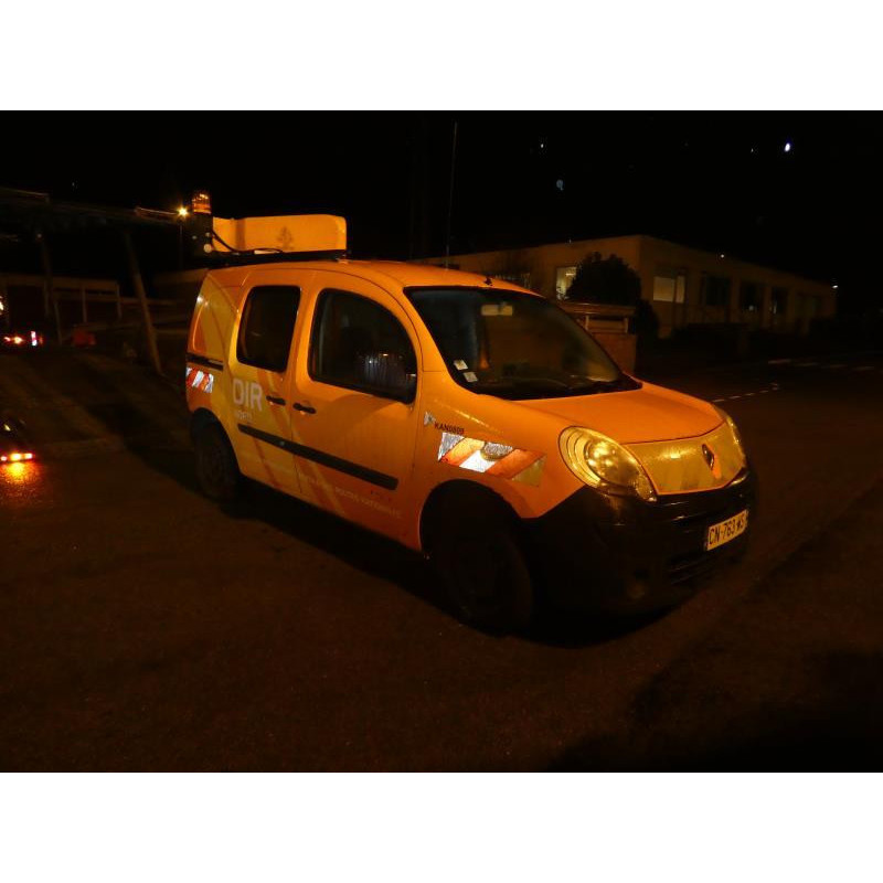 Capot RENAULT KANGOO 2 Photo n°11