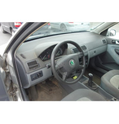 Traverse superieure SKODA FABIA 1