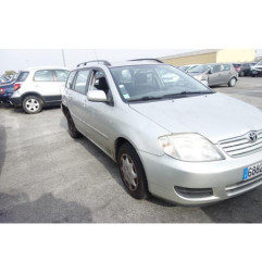Attache ceinture avant gauche TOYOTA COROLLA 10