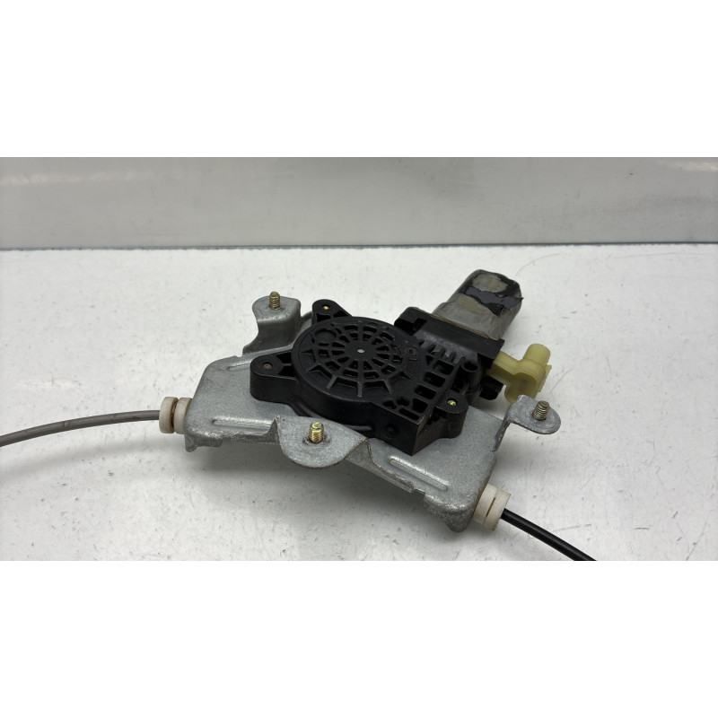 Leve vitre electrique avant droit KIA PICANTO 1 Photo n°4