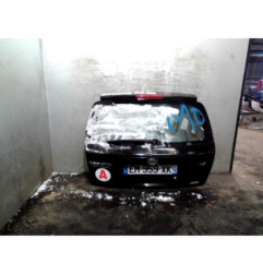 Malle/Hayon arriere KIA CERATO Photo n°1
