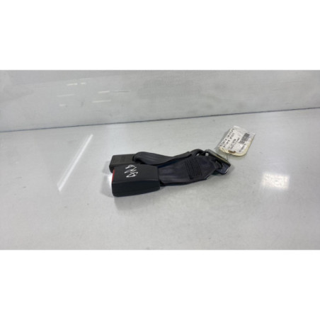 Attache ceinture arriere droit KIA CERATO Photo n°1