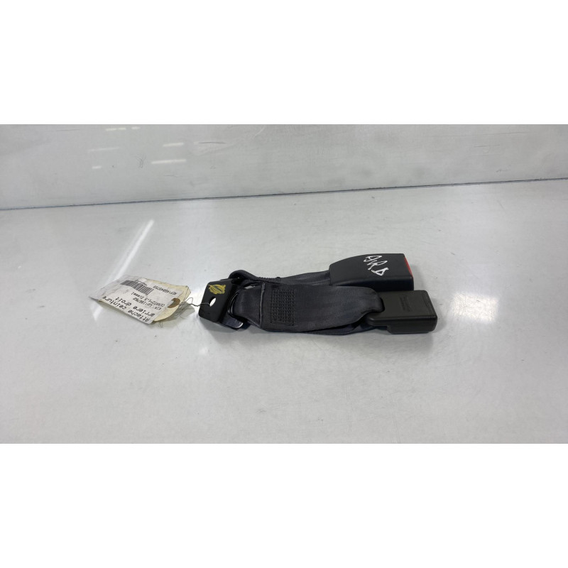 Attache ceinture arriere droit KIA CERATO Photo n°3