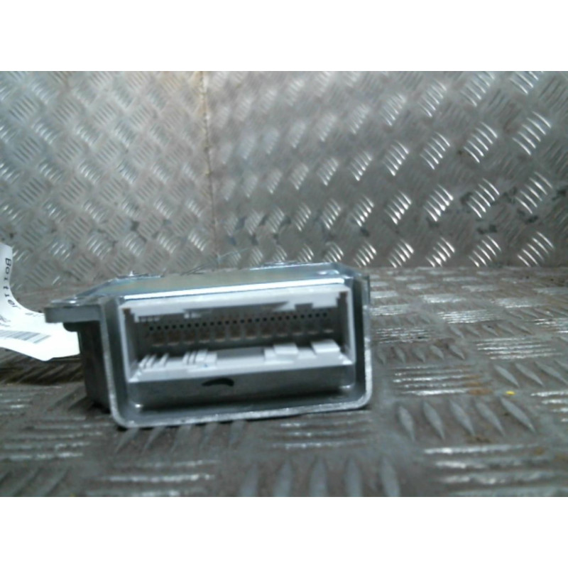 Boitier air bag KIA CERATO Photo n°1