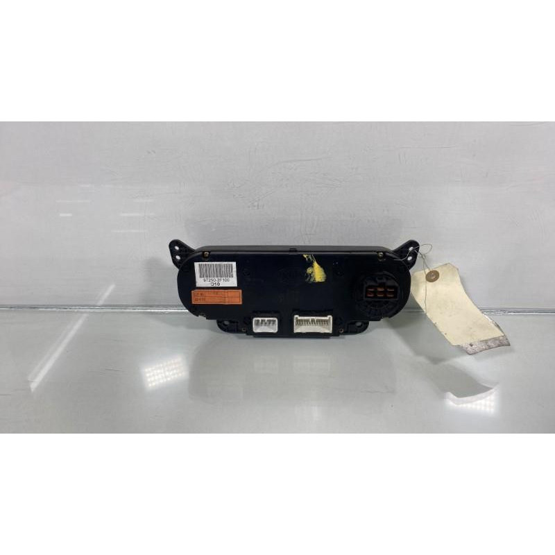 Commande chauffage KIA CERATO Photo n°3