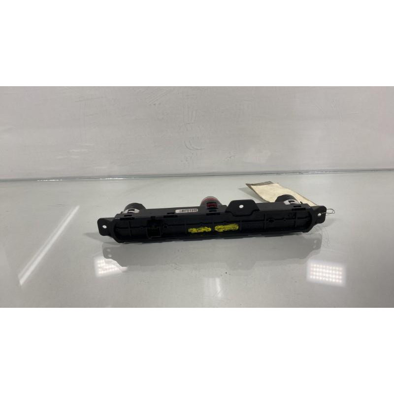 Bouton de warning FIAT 500 2 Photo n°3