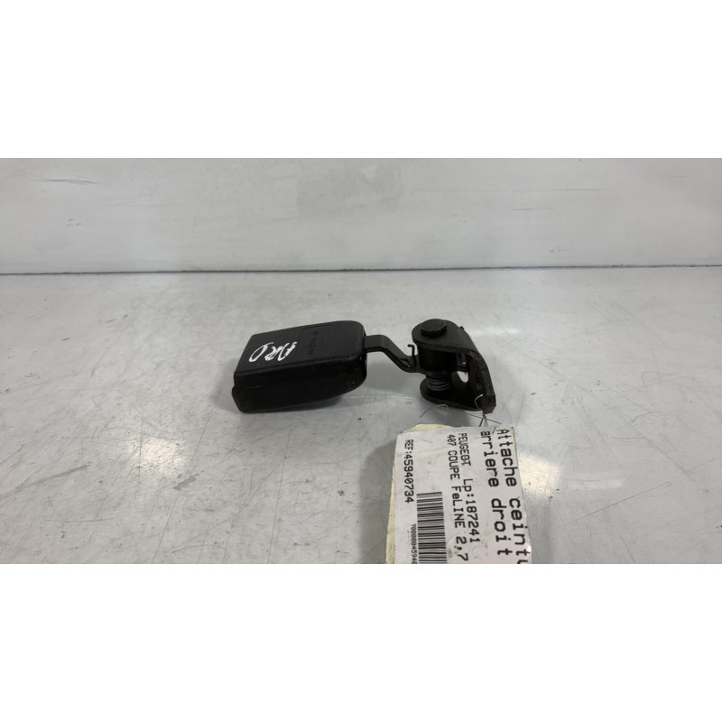 Attache ceinture arriere droit PEUGEOT 407 Photo n°1