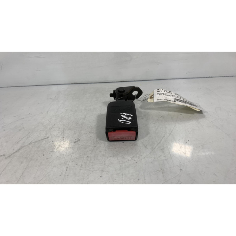 Attache ceinture arriere droit PEUGEOT 407 Photo n°2