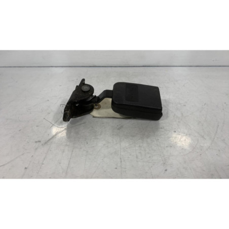 Attache ceinture arriere gauche PEUGEOT 407 Photo n°1