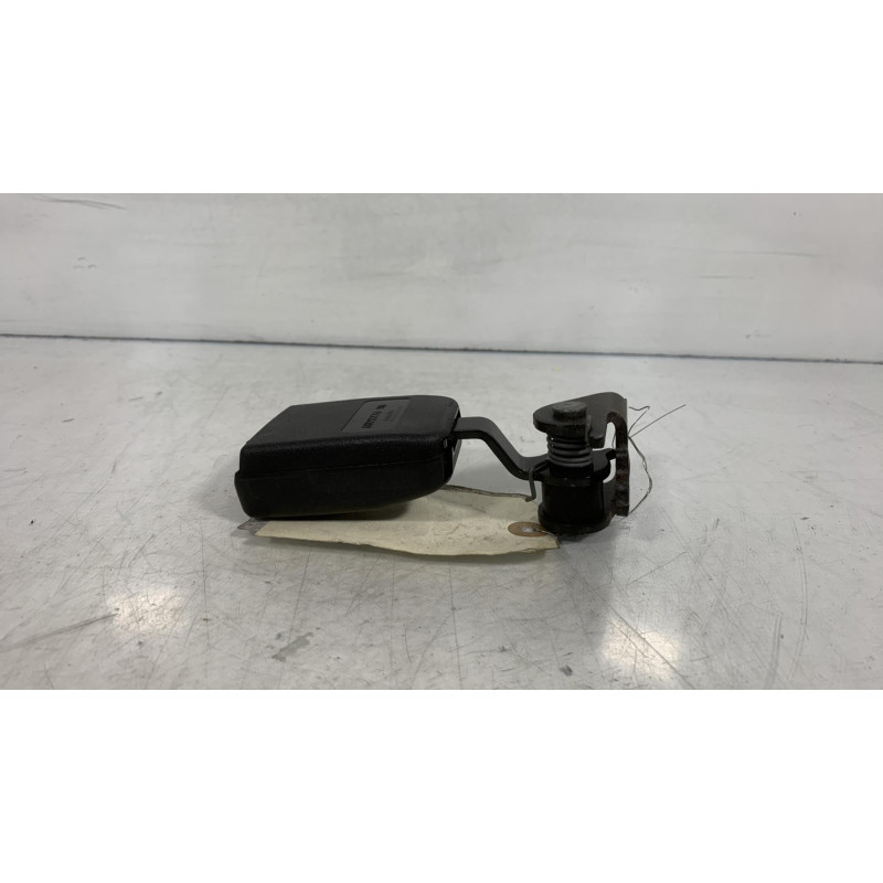 Attache ceinture arriere gauche PEUGEOT 407 Photo n°2