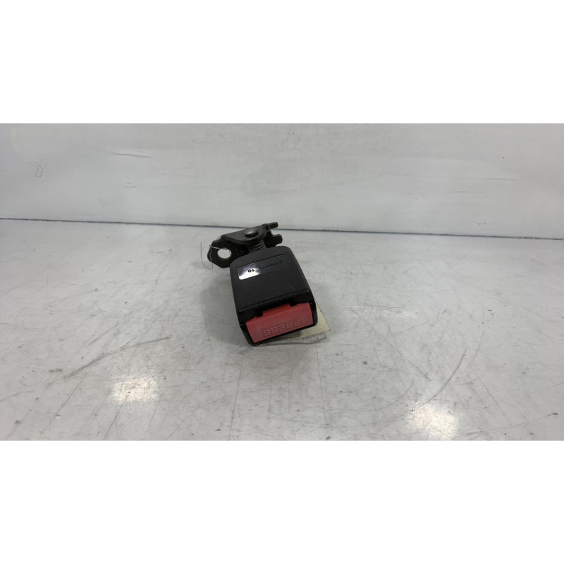 Attache ceinture arriere gauche PEUGEOT 407 Photo n°3
