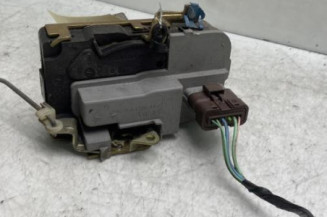 Serrure avant droit CITROEN BERLINGO 1