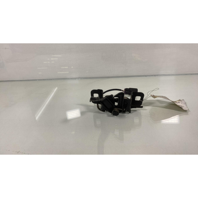 Fermeture de capot OPEL ASTRA J Photo n°3
