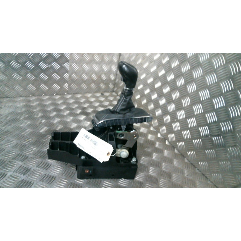 Levier de vitesses OPEL ASTRA J Photo n°1
