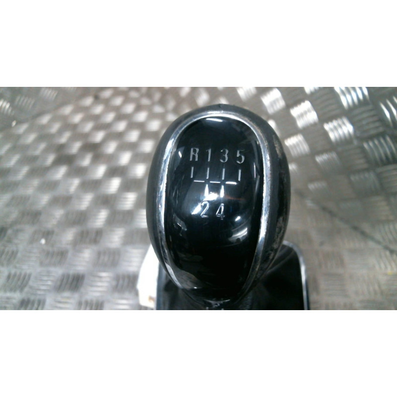 Levier de vitesses OPEL ASTRA J Photo n°2