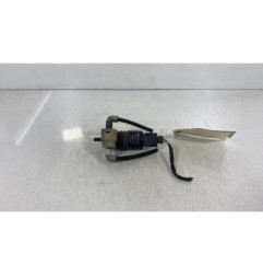 Pompe lave glace avant OPEL ASTRA J