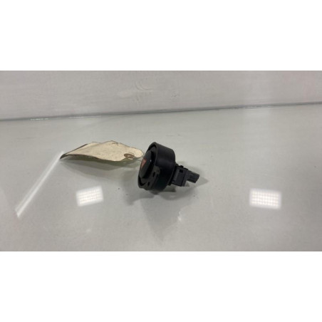 Bouton de warning CITROEN C1 2 Photo n°1