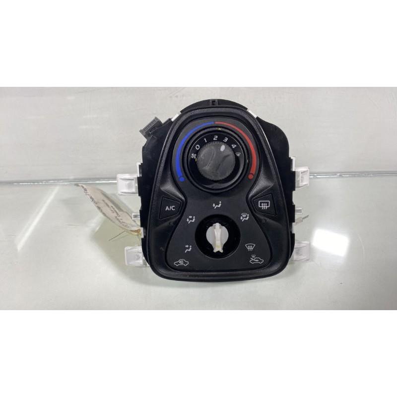 Commande chauffage CITROEN C1 2 Photo n°3
