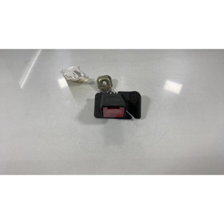Attache ceinture arriere droit AUDI A6 2 Photo n°1