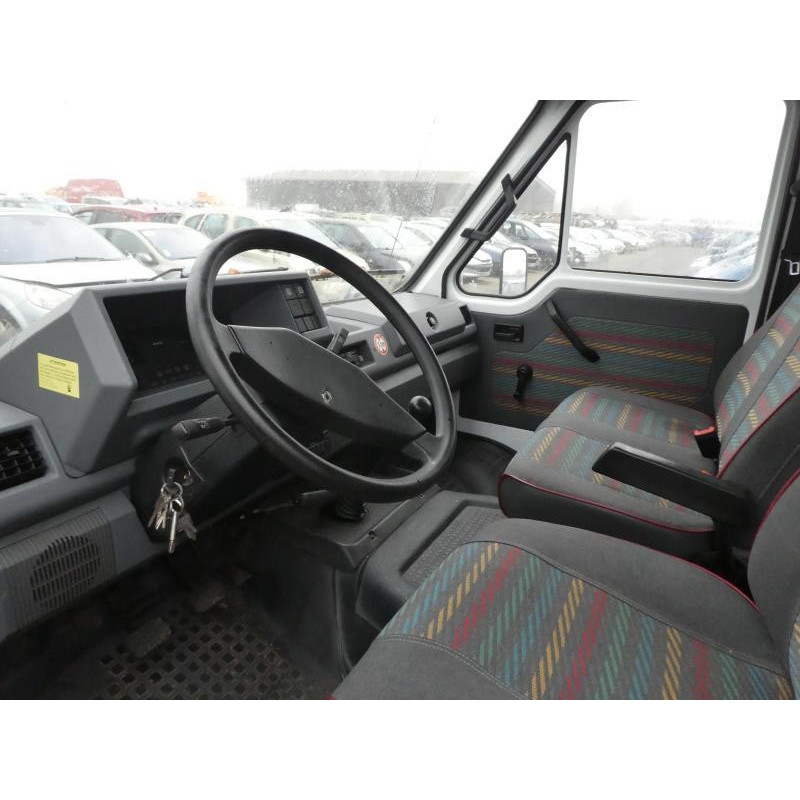Pompe lave glace avant RENAULT MASTER 1 Photo n°9