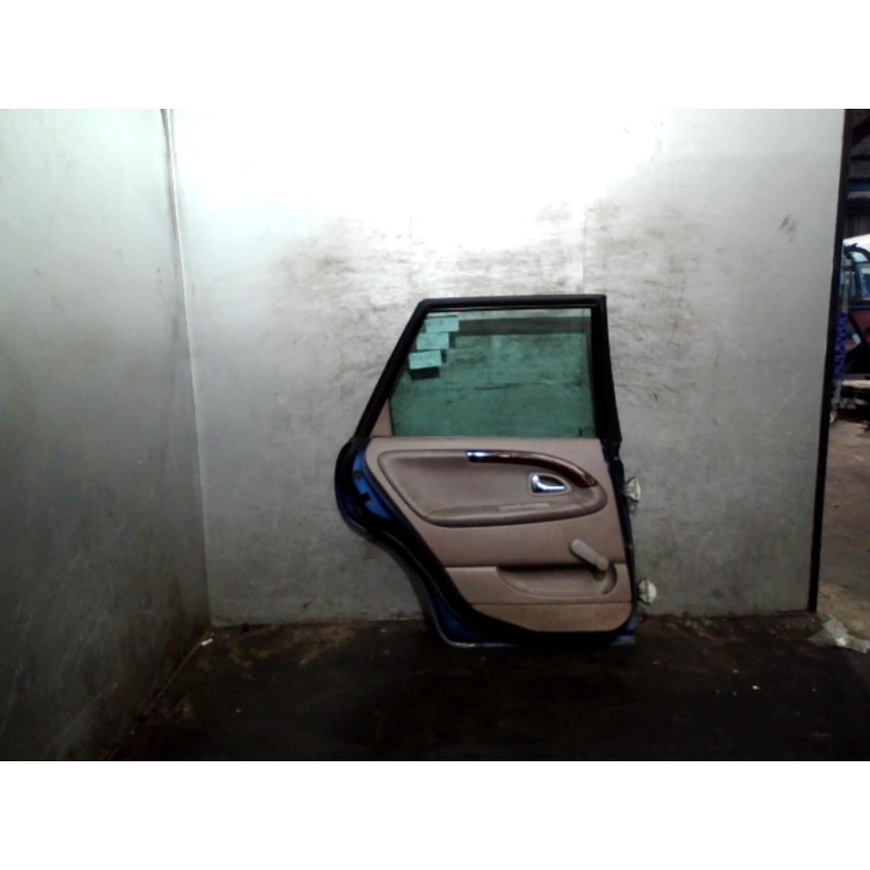 Porte arriere gauche VOLVO V 40 1 Photo n°2