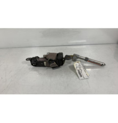 Pretensionneur de ceinture avant droit VOLVO V 40 1
